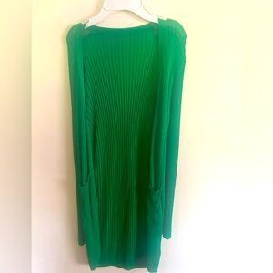 Large green ribbed cardigan by SheIn
